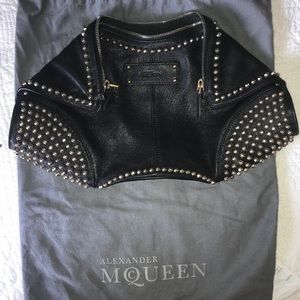 Alexander McQueen La manta clutch gold studs